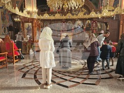 Шумен - храм „Свети Три Светители“ - литургия и проповед