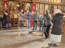 Шумен - храм „Свети Три Светители“ - литургия и проповед