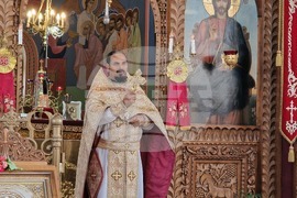 Шумен - храм „Свети Три Светители“ - литургия и проповед