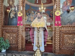 Шумен - храм „Свети Три Светители“ - литургия и проповед