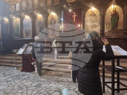 Добрич - храм „Св. Троица“ - неделна служба