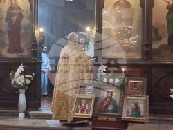 Добрич - храм „Св. Троица“ - неделна служба