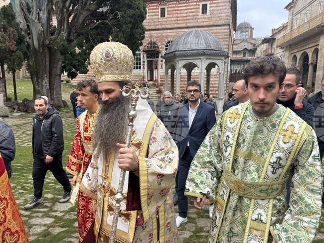 Зографски манастир - есенния празник на свети Георги - литургия и литийно шествие