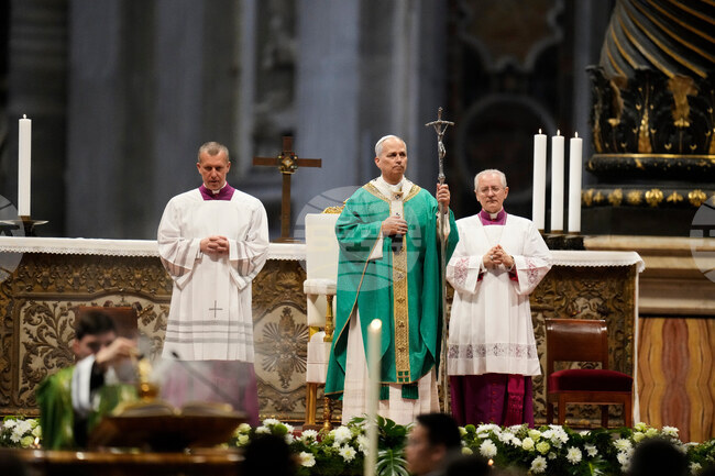 Папата призова световните лидери да подадат ръка на бедните 