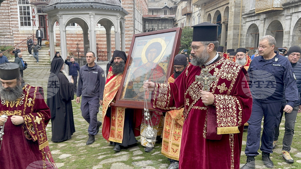 Зографски манастир - есенния празник на свети Георги - литургия и литийно шествие