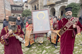 Зографски манастир - есенния празник на свети Георги - литургия и литийно шествие