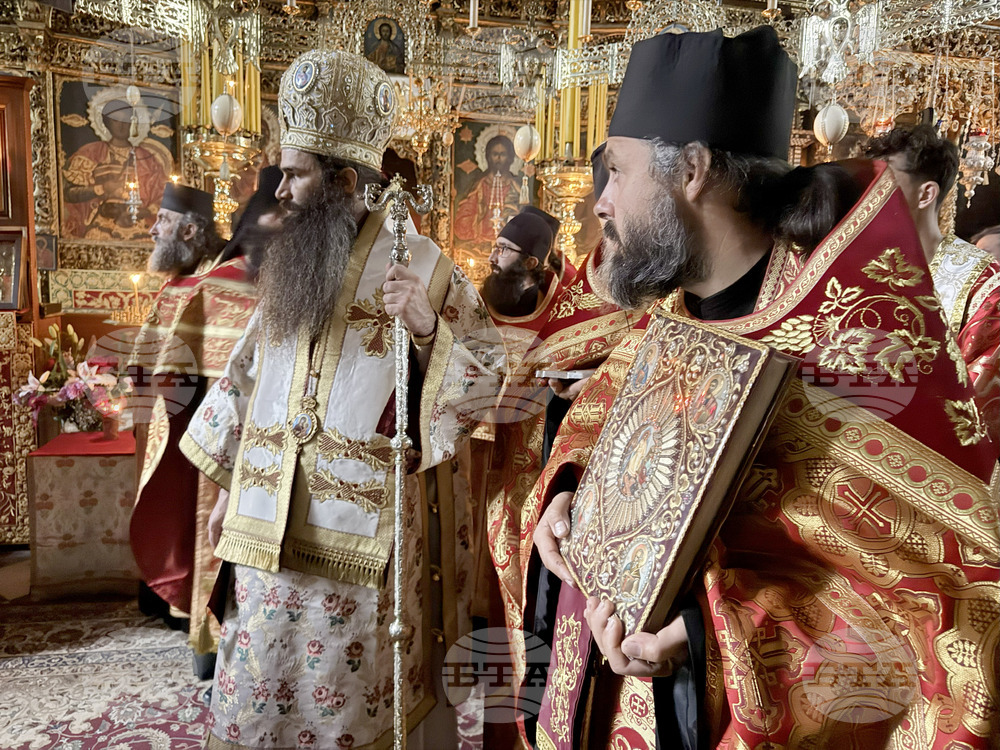 Зографски манастир - есенния празник на свети Георги - литургия и литийно шествие