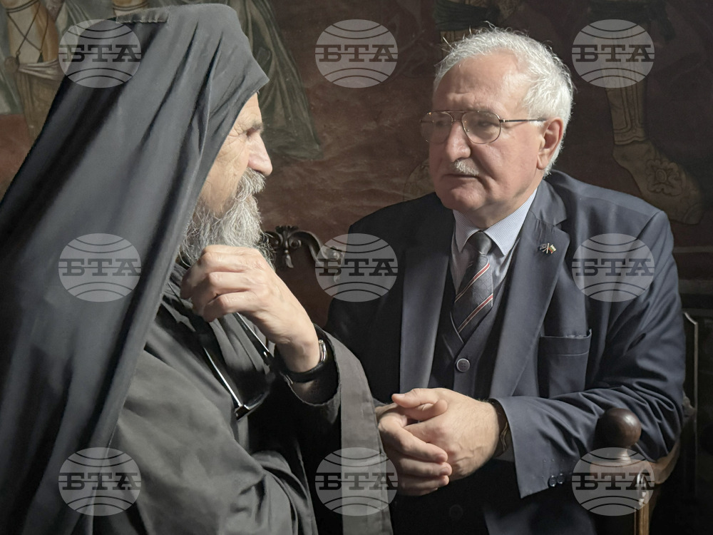 Зографски манастир - есенния празник на свети Георги - литургия и литийно шествие