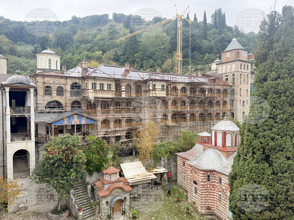 Зографски манастир - есенния празник на свети Георги - литургия и литийно шествие