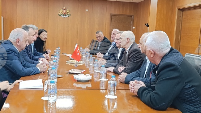 Силната страна на Шумен са темповете на икономически растеж, каза кметът на община Шумен на среща с делегация от турския град Айвалък