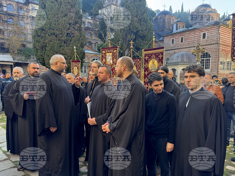 Зографски манастир - есенния празник на свети Георги - литургия и литийно шествие