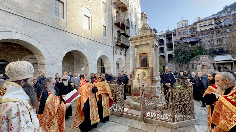 Зографски манастир - есенния празник на свети Георги - литургия и литийно шествие