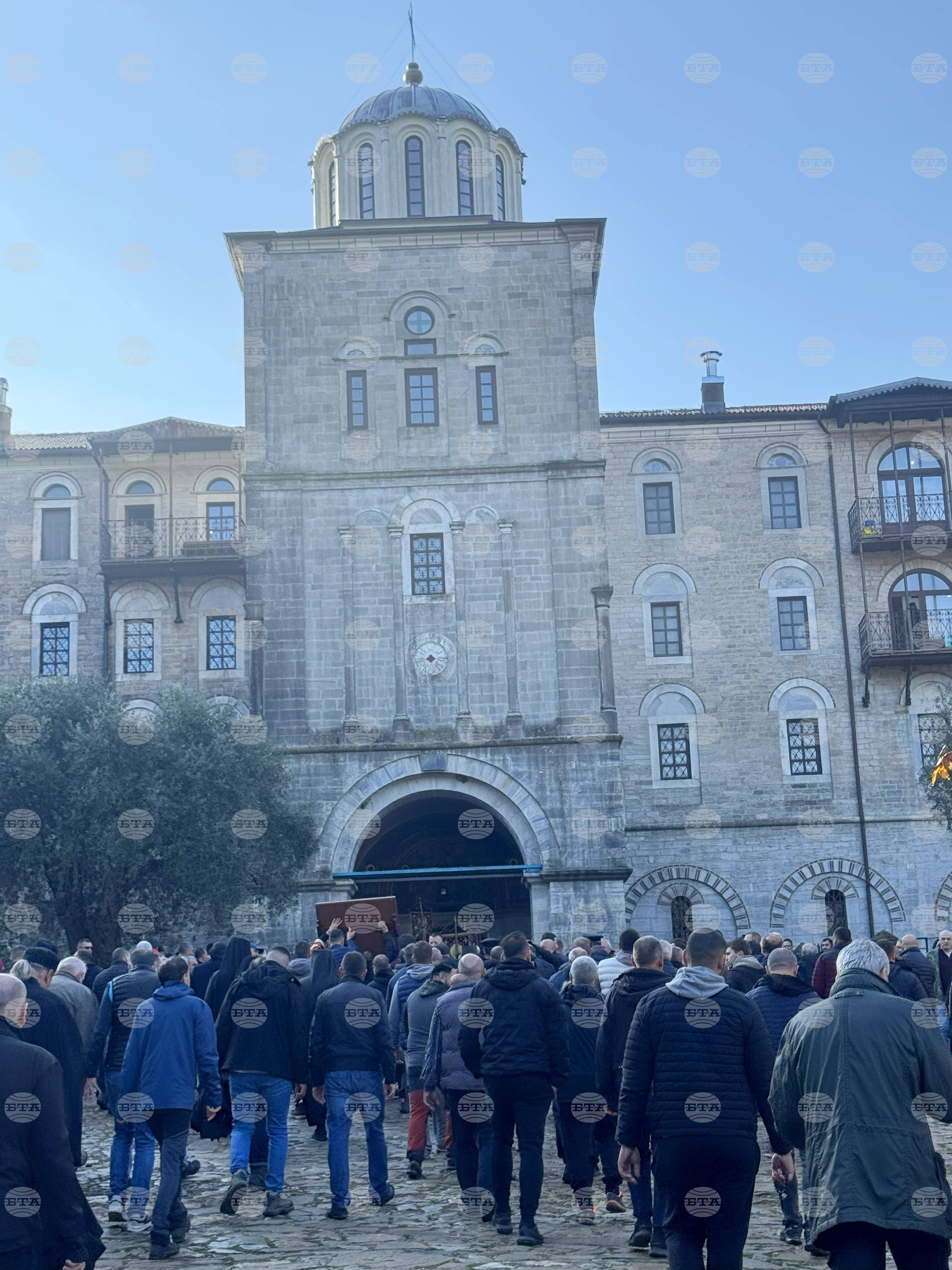 Зографски манастир - есенния празник на свети Георги - литургия и литийно шествие