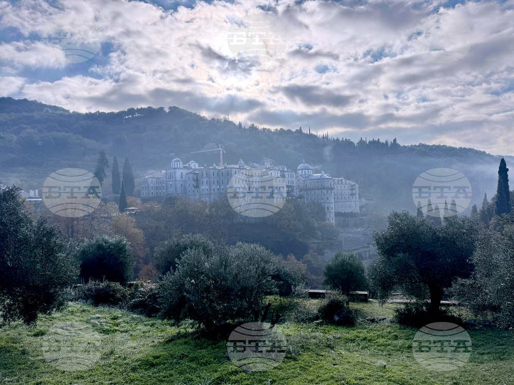 Зографски манастир - есенния празник на свети Георги - литургия и литийно шествие