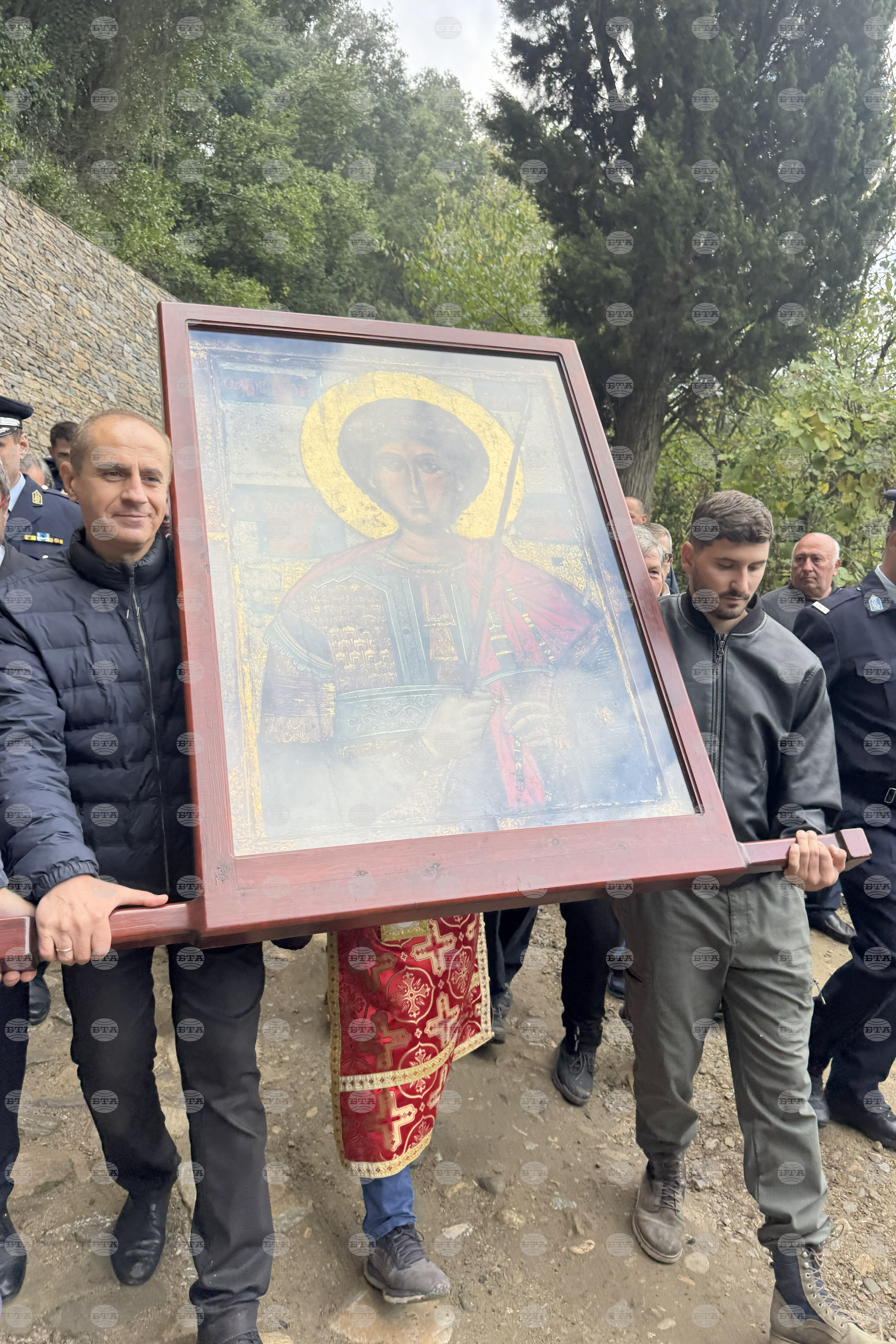 Зографски манастир - есенния празник на свети Георги - литургия и литийно шествие