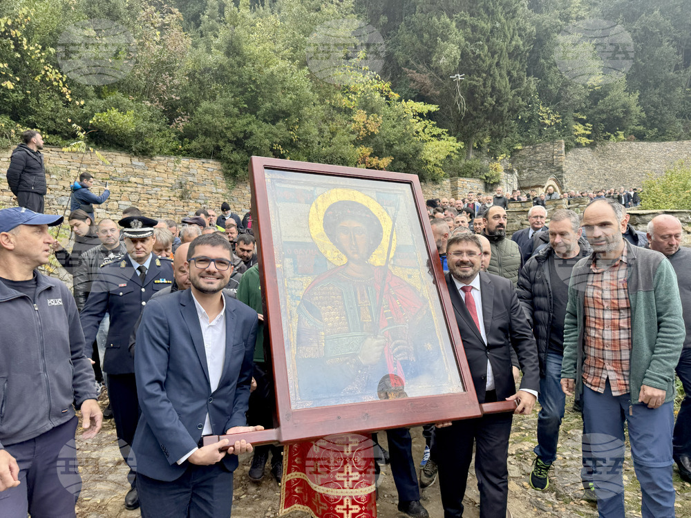 Зографски манастир - есенния празник на свети Георги - литургия и литийно шествие