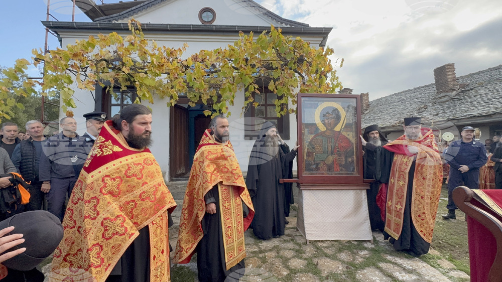Зографски манастир - есенния празник на свети Георги - литургия и литийно шествие