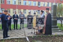 Попово - болница - паметник