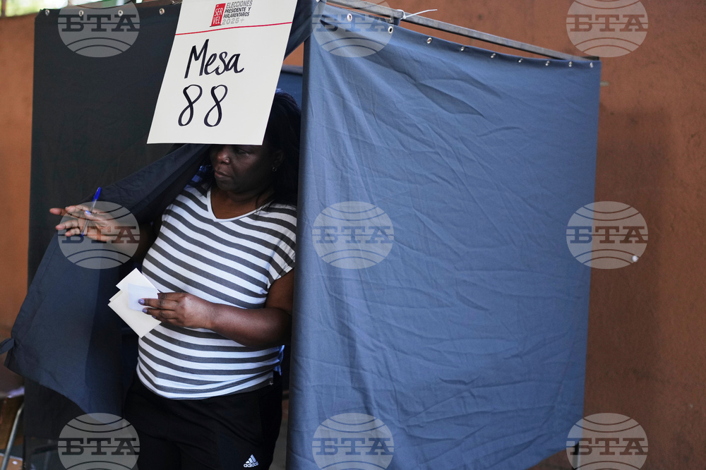 Избирателните секции в Чили отвориха за президентските и парламентарните избори