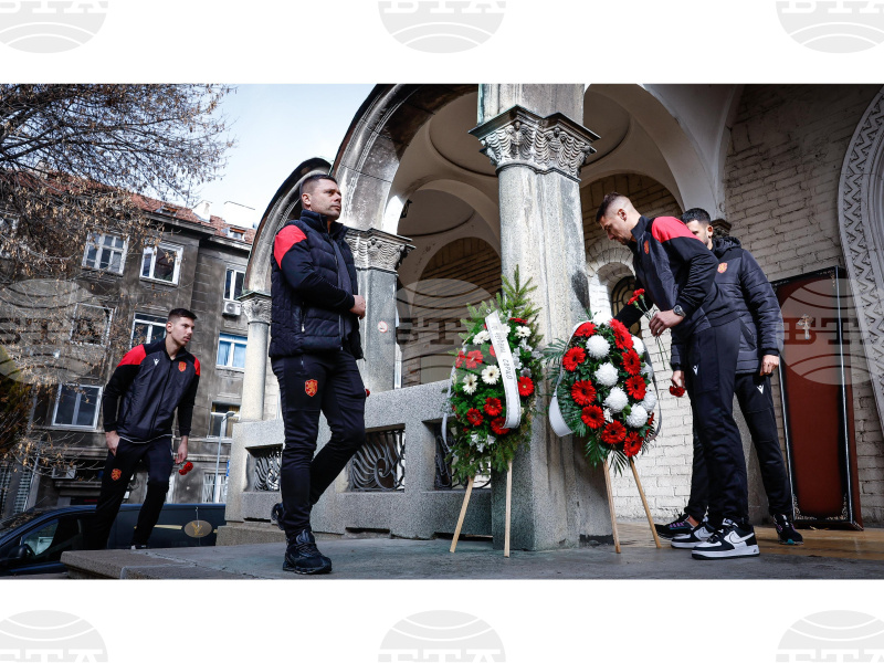 Александър Димитров, Димитър Митов, Димитър Евтимов и Алекс Божев уважиха поклонението пред Стоян Йорданов