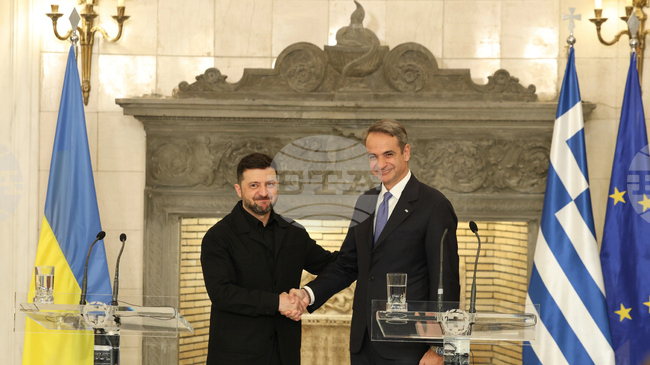 Мицотакис към Зеленски: За Гърция зачитането на границите не подлежи на преговори