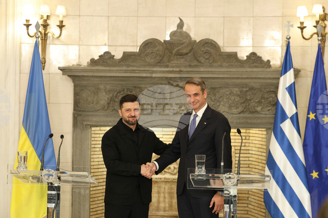 Мицотакис към Зеленски: За Гърция зачитането на границите не подлежи на преговори