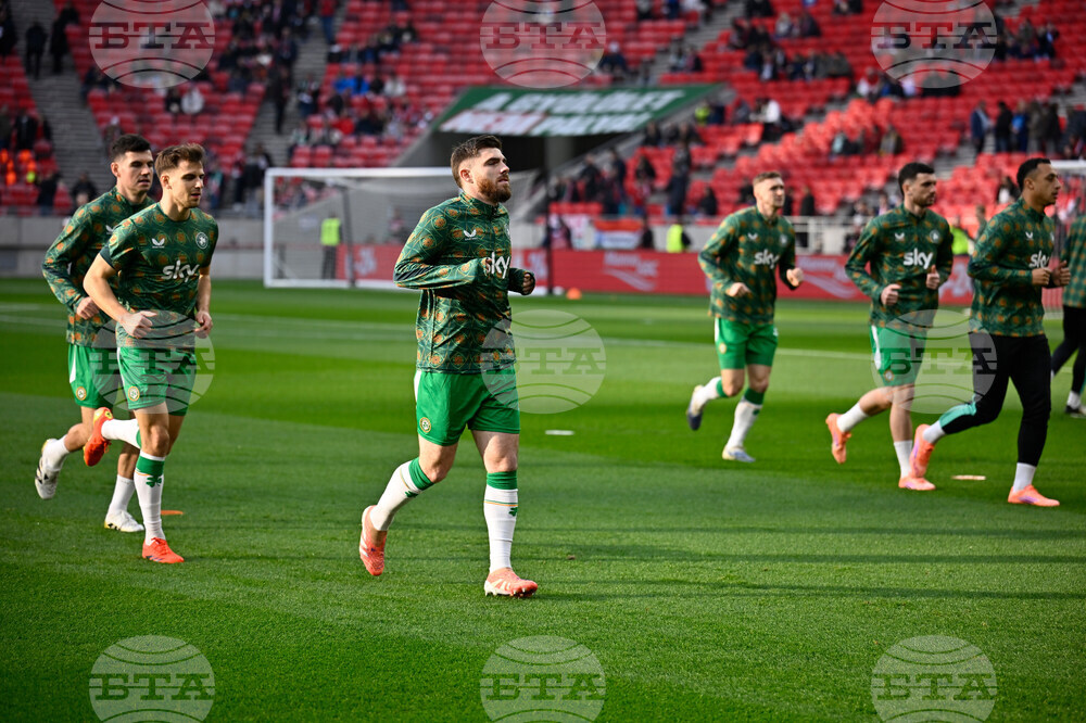 Hungary Ireland WCup Soccer