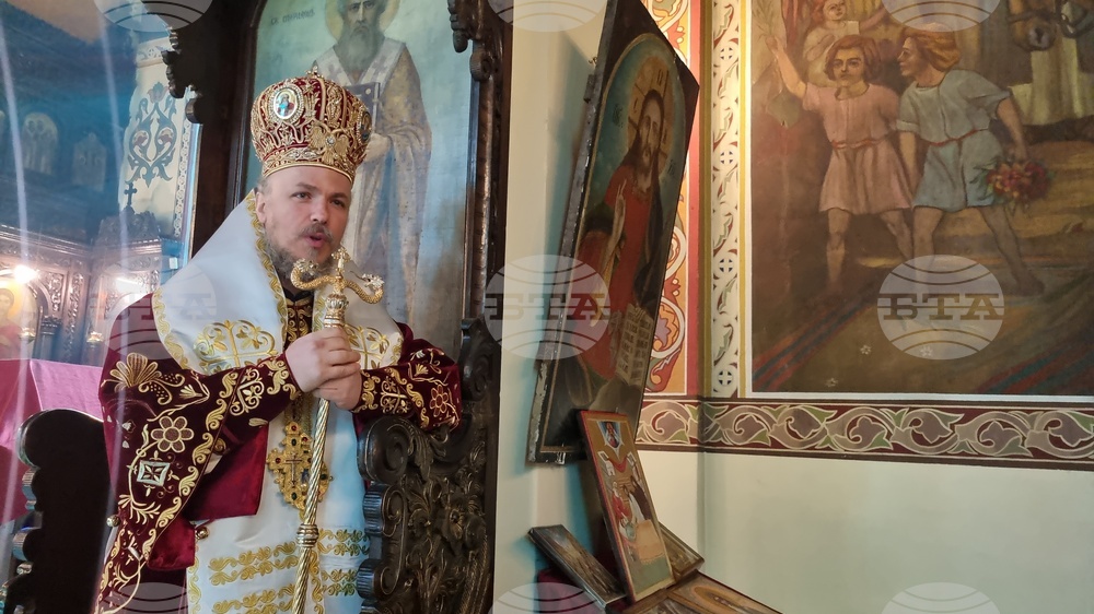 Попово - Главиницки епископ Макарий - неделна служба