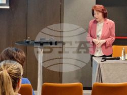 Сдружение „Общност Мостове“ - малнутриция - конференция