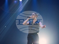 Графа изпя 26 песни на концерта в „Арена 8888 София“. На снимката: Роби. Снимка: Филип Шопов