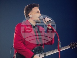 Графа изпя 26 песни на концерта в „Арена 8888 София“. Снимка: Нели Куртева