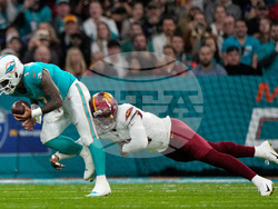 Commanders Dolphins Football