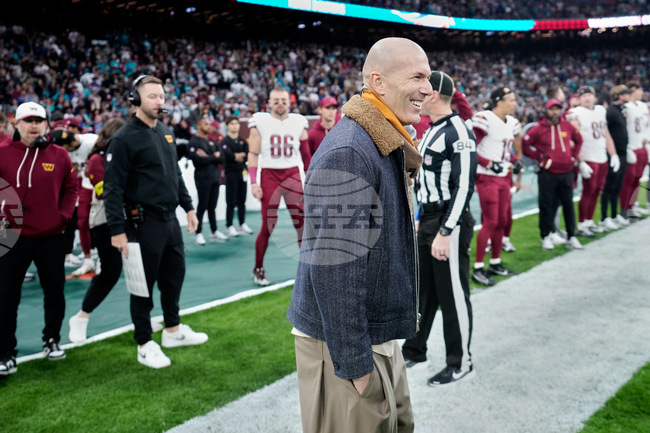 Зидан ще поеме Франция през следващото лято