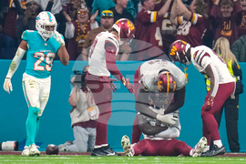 Commanders Dolphins Football