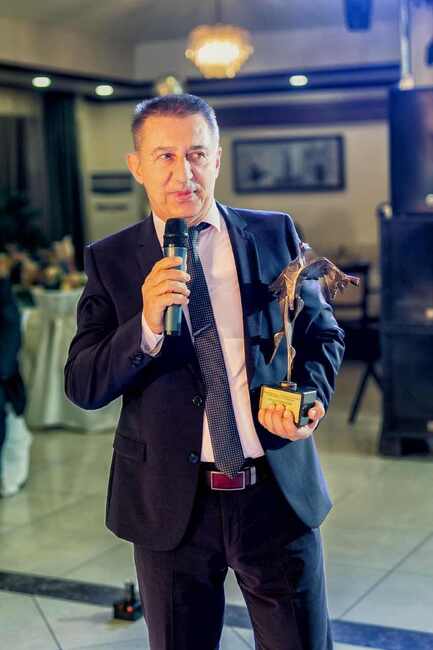 Наградата "Предприемач на годината" в Пазарджик е връчена на собственик на фирма за инвестиции в зелена енергия