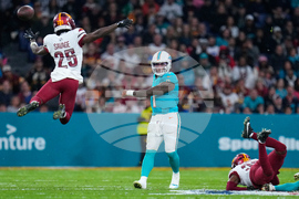 Commanders Dolphins Football