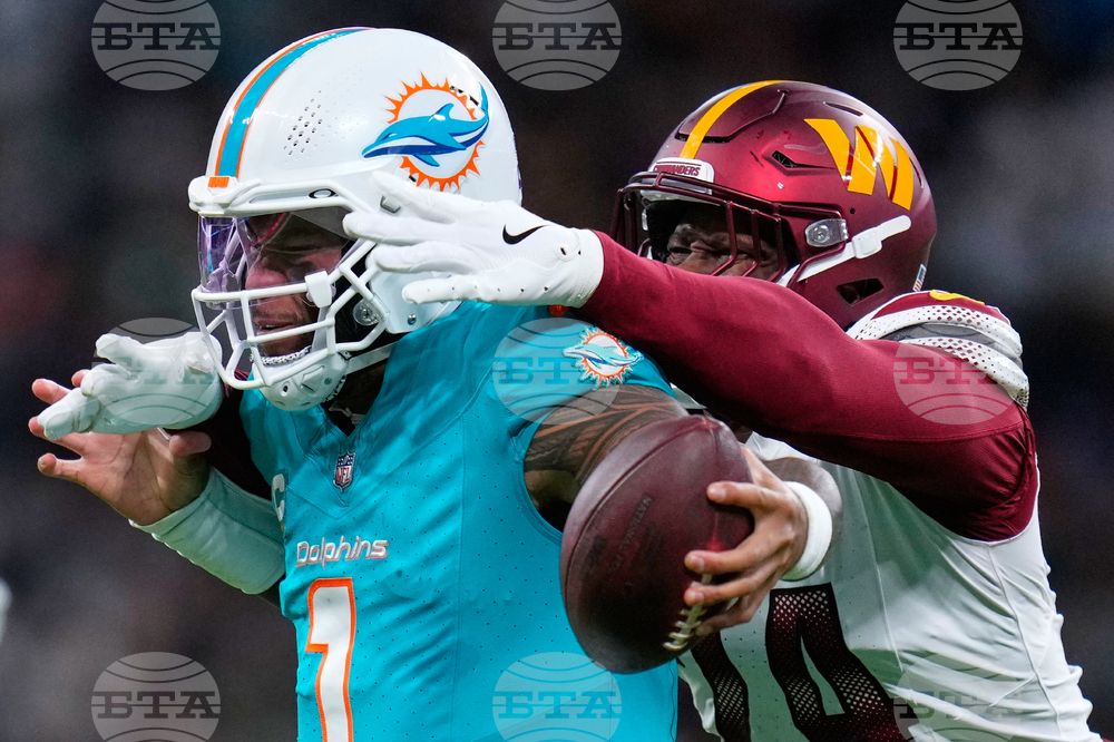 Commanders Dolphins Football