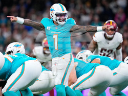 Commanders Dolphins Football