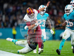 Commanders Dolphins Football