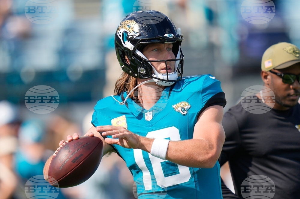 Chargers Jaguars Football