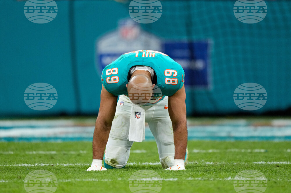 Commanders Dolphins Football