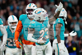 Commanders Dolphins Football