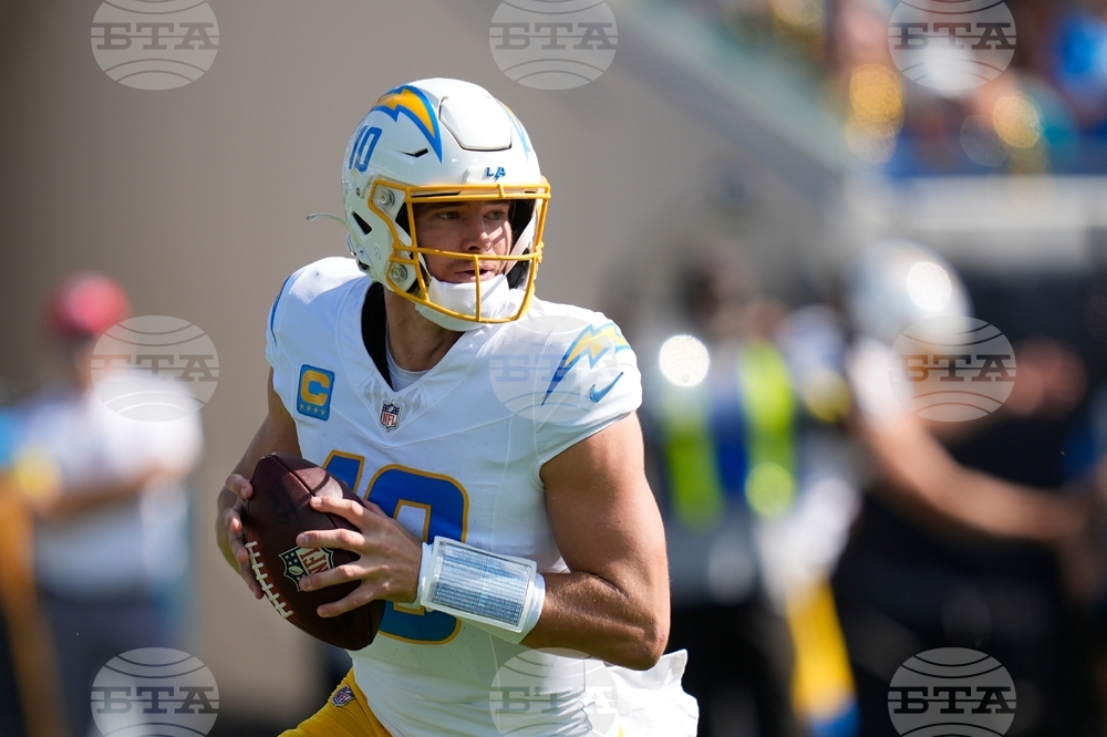 Chargers Jaguars Football