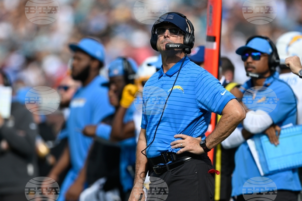 Chargers Jaguars Football