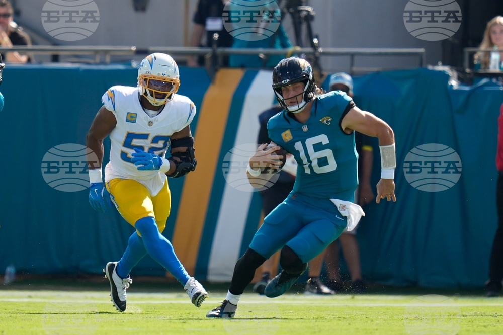 Chargers Jaguars Football