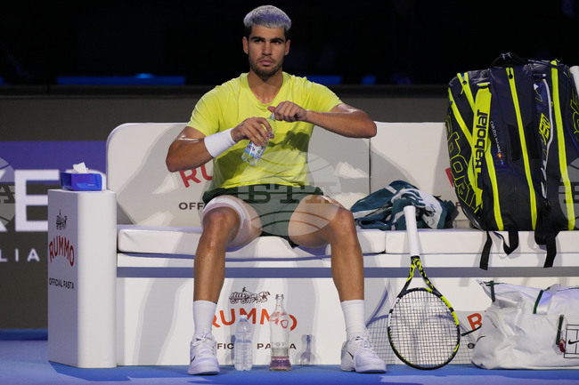 Алкарас се оттегли от участие за Купа Дейвис заради травма