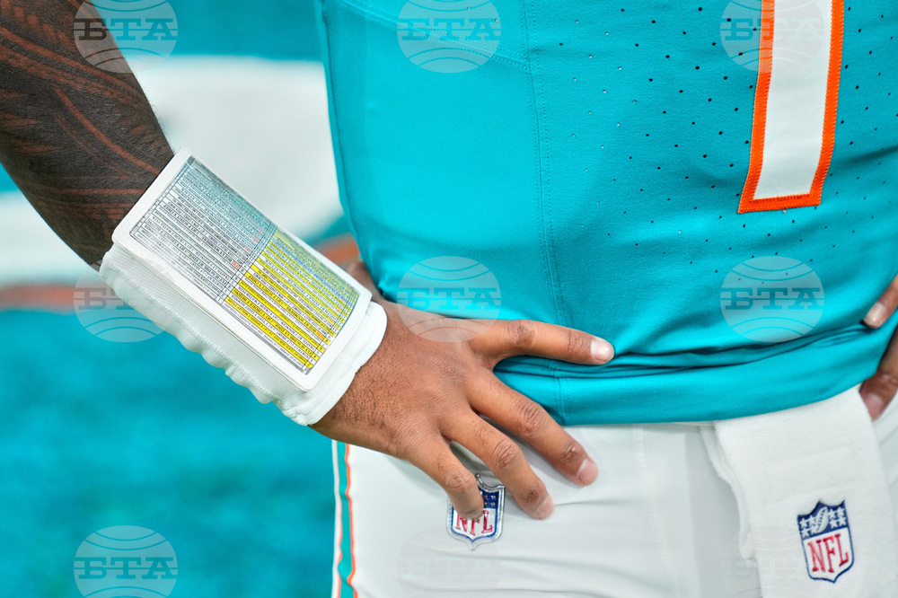 Commanders Dolphins Football