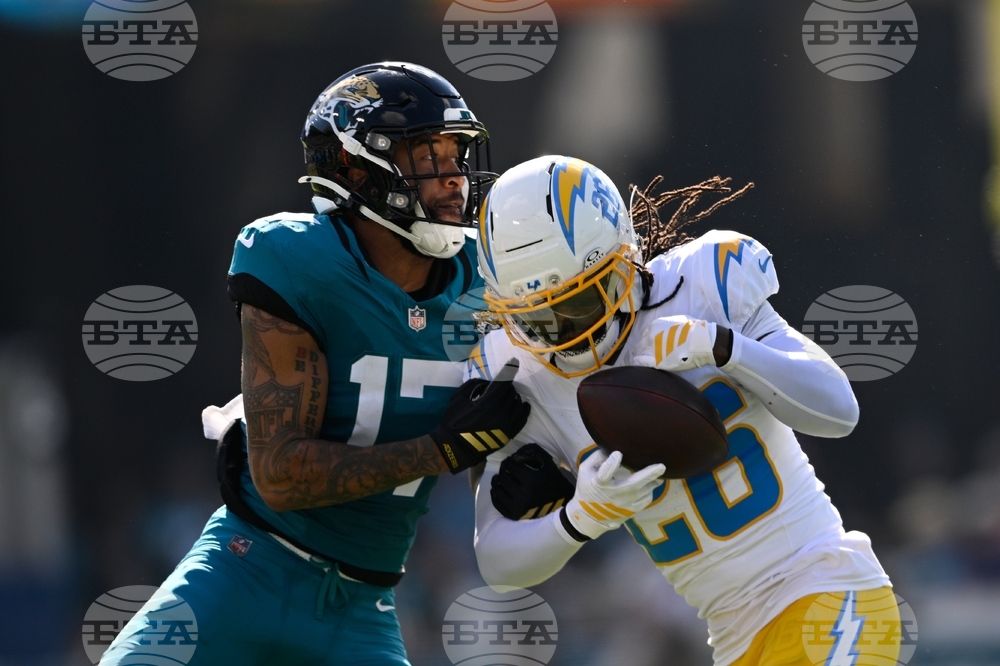 Chargers Jaguars Football