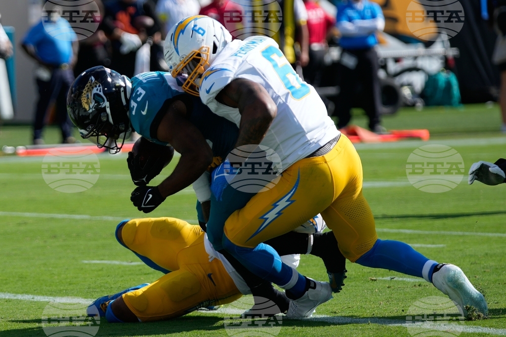 Chargers Jaguars Football