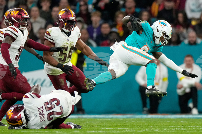 APTOPIX Commanders Dolphins Football